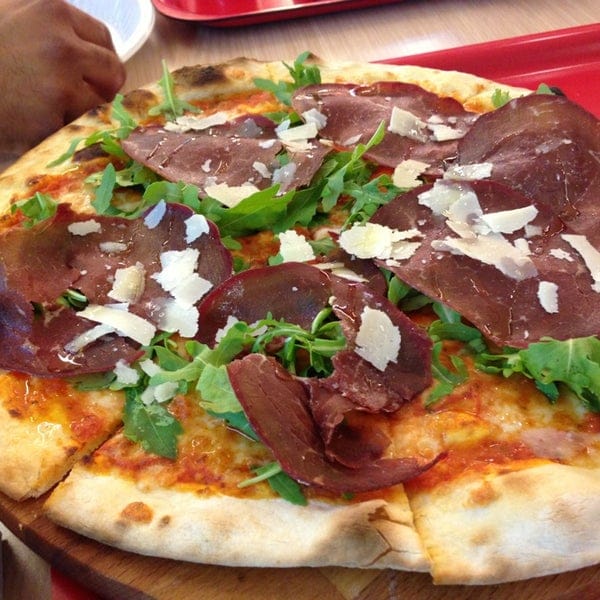 5 Tips For Choosing Pizza At Milano Restaurant