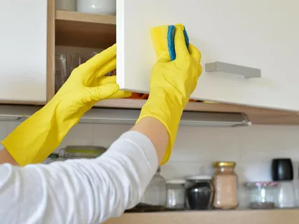 Kitchen Cleaning